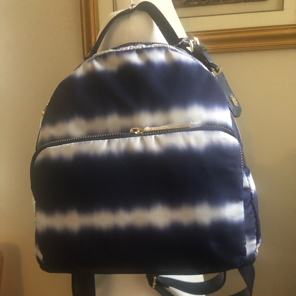 🗣SALE💥 Tommy Hilfiger Julia Dome Backpack 🌸